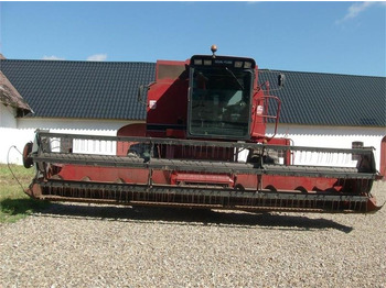 Зерноуборочный комбайн CASE IH