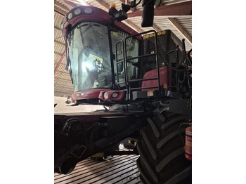 Зерноуборочный комбайн Case IH Axial-Flow 8010 MacDon skærebord: фото 3