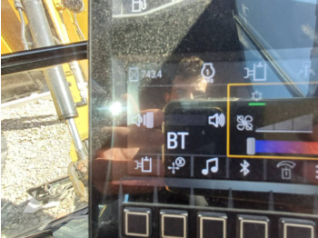 Гусеничный экскаватор CAT 302-05CR: фото 5 Гусеничный экскаватор CAT 302-05CR: фото 5