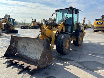 Колёсный погрузчик CATERPILLAR 906H