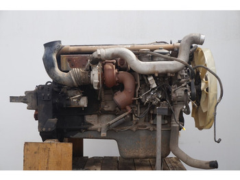 : фото в шапке страницы