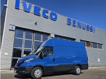 Пассажирский фургон IVECO Daily 35c18