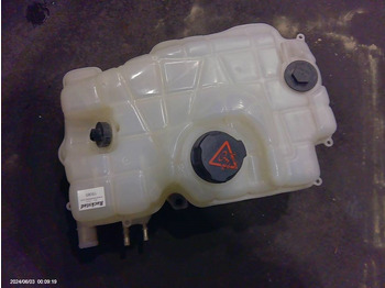 : фото в шапке страницы