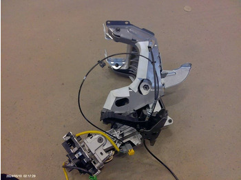 : фото в шапке страницы