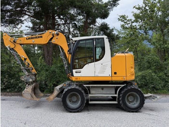 Колёсный экскаватор LIEBHERR A 910