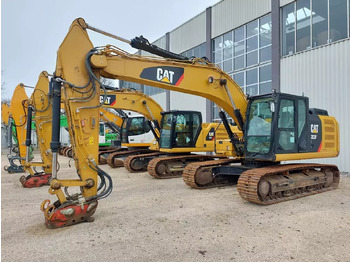 Гусеничный экскаватор CATERPILLAR 323