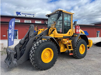 Колёсный погрузчик VOLVO L90H