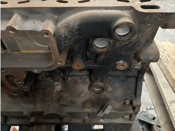 Блок цилиндров CATERPILLAR