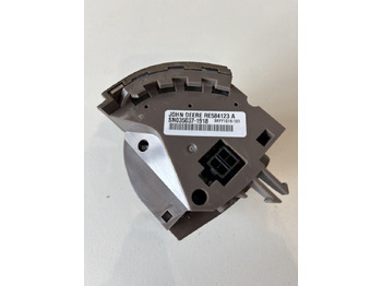 Кабина и интерьер JOHN DEERE