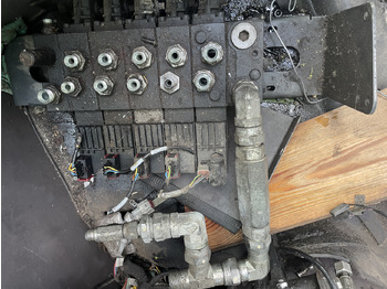 Гидравлика MANITOU MHT 860