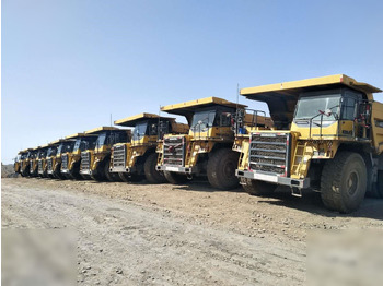 Карьерный самосвал KOMATSU HD465