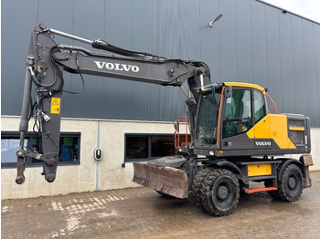Колёсный экскаватор VOLVO EW180