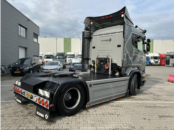 Тягач Scania R520 V8 / Showtruck / Buffl Special Interior / Vol Lucht / Retarder: фото 2