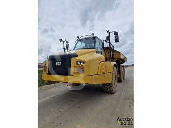 Сочленённый самосвал CATERPILLAR