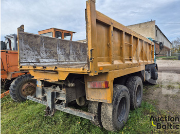 Самосвал Iveco 260 E27: фото 3