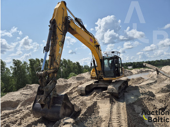 Гусеничный экскаватор JCB JS220