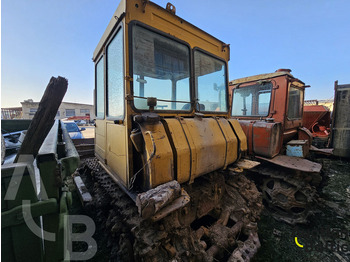 Гусеничный трактор Onbekend DT-75: фото 3