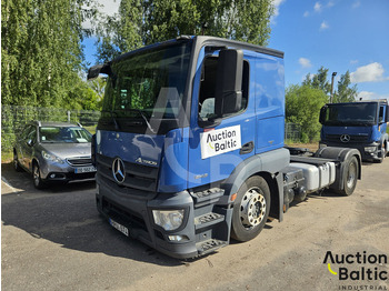 Тягач MERCEDES-BENZ Actros 1843