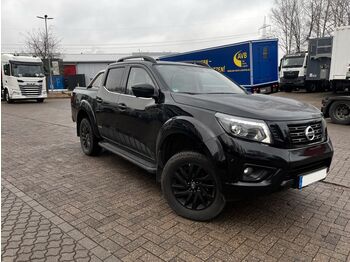 Пикап Nissan Navara NP300 N-Guard Double Cab 4x4: фото 1