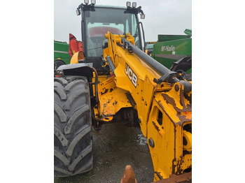 Телескопический погрузчик JCB