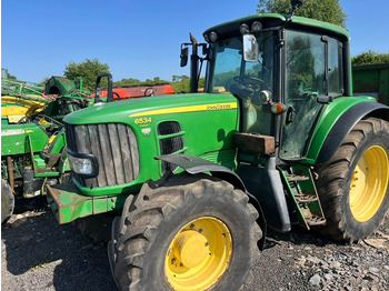 Трактор JOHN DEERE