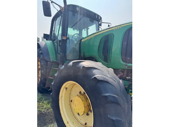 Трактор JOHN DEERE 6820
