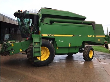 Зерноуборочный комбайн JOHN DEERE 2266