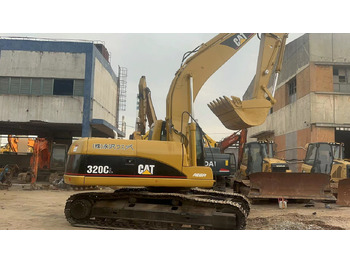 Гусеничный экскаватор CATERPILLAR 320C