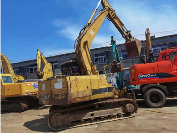 Экскаватор CATERPILLAR E120B