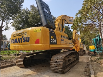 Гусеничный экскаватор KOMATSU PC220-8