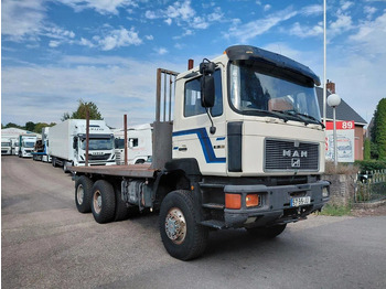 Грузовик бортовой/ Платформа MAN 26.362 6x6 Steel Suspension: фото 2