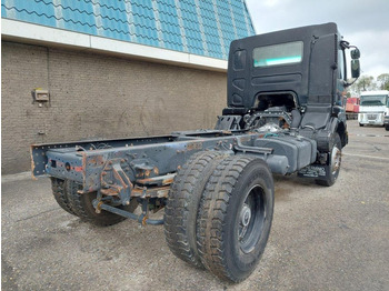 Грузовик-шасси Renault Kerax 270 DCI FULL STEEL SPRING BIG AXLE: фото 3
