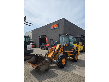 : фото в шапке страницы