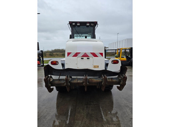 Грейдер New Holland F106.6: фото 5 Грейдер New Holland F106.6: фото 5