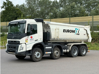 Самосвал VOLVO FMX 430