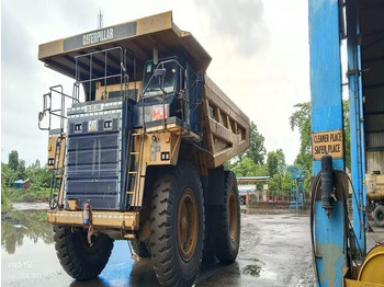 Карьерный самосвал CATERPILLAR 777