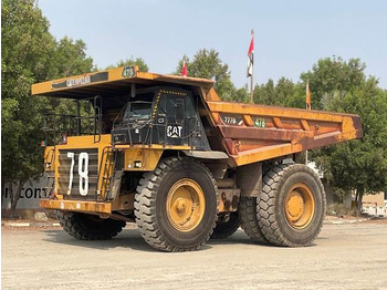 Карьерный самосвал CATERPILLAR 777