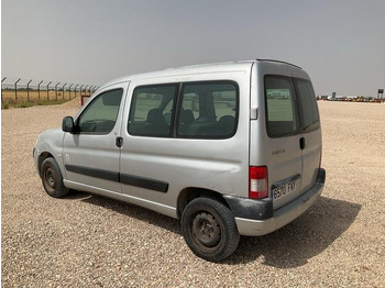 Микроавтобус, Пассажирский фургон Peugeot Partner: фото 2 Микроавтобус, Пассажирский фургон Peugeot Partner: фото 2