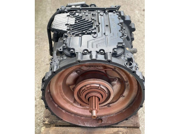 : фото в шапке страницы