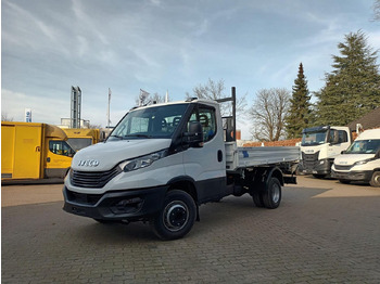 Малотоннажный самосвал IVECO Daily 70c18