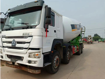 Автобетоносмеситель SINOTRUK HOWO
