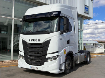 Тягач IVECO S-WAY