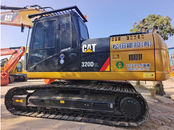 Гусеничный экскаватор CATERPILLAR 320D2