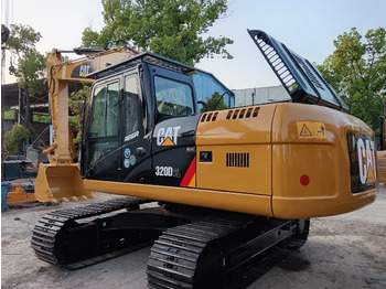 Гусеничный экскаватор CATERPILLAR 320D2
