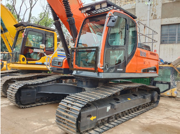Гусеничный экскаватор DOOSAN DX300LC-9C
