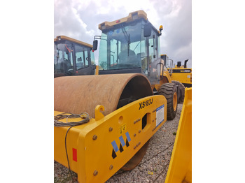 Дорожный каток XCMG XS183J