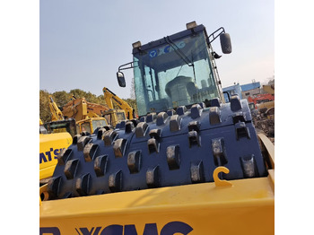 Дорожный каток XCMG XS223J