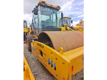 Дорожный каток XCMG XS183J