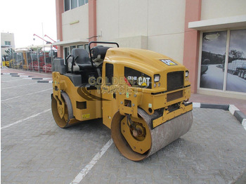 Полевой каток CATERPILLAR