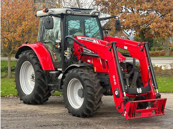 Трактор MASSEY FERGUSON 5710